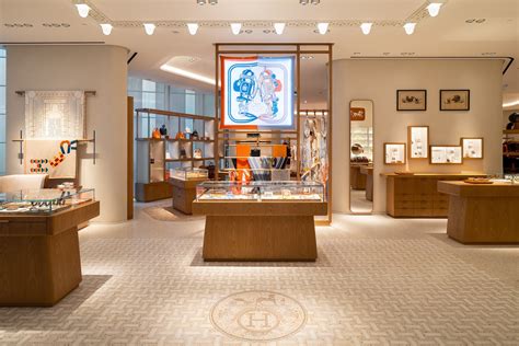 new Hermes store in al maryah